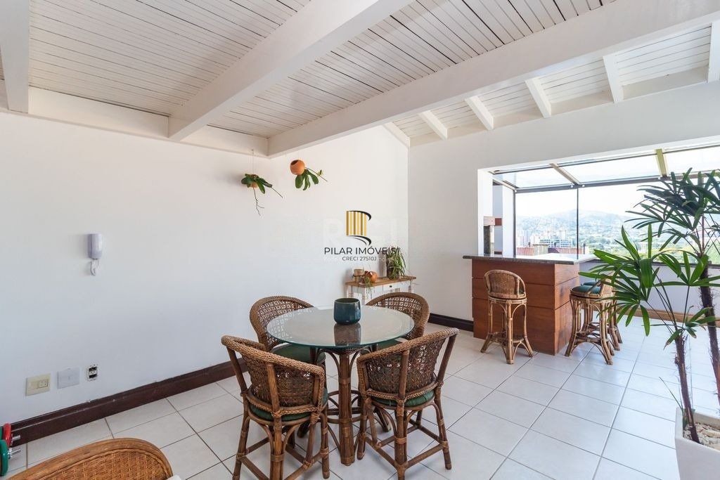 Cobertura 190m² - 2 suítes, espaço gourmet, terraço e 2 vagas de garagem