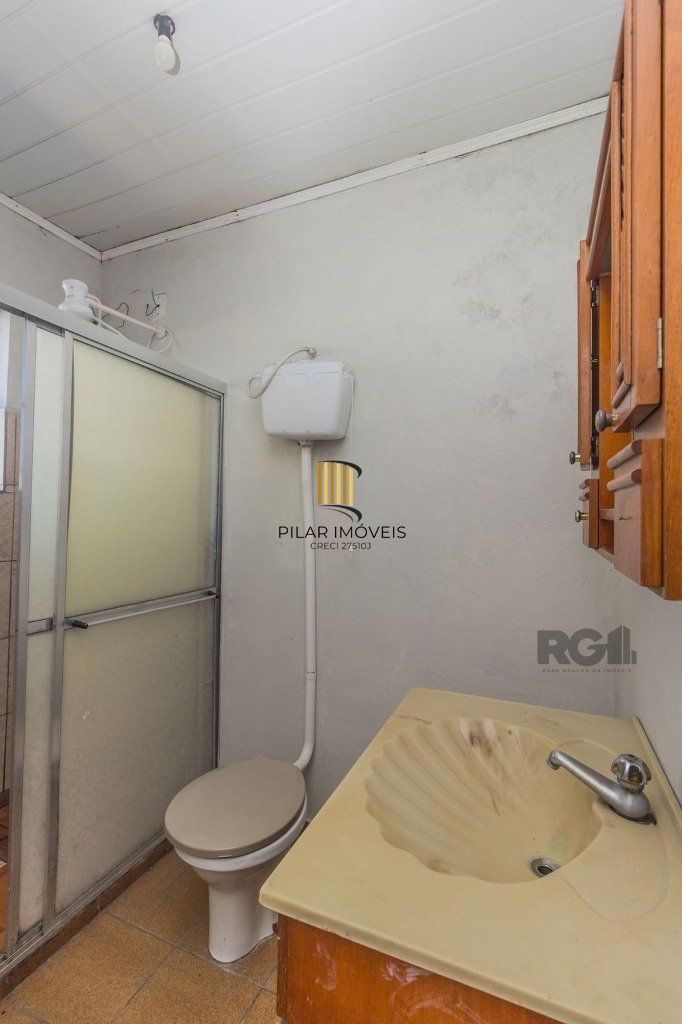 Casa de 5 dormitórios no bairro Sarandi