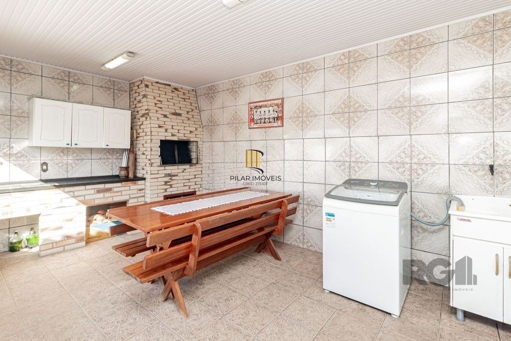 casa de 2 dormitórios, com 229m² no bairro Jardim Itu
