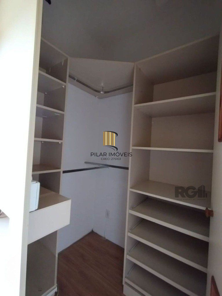 Casa de 3 dormitórios no bairro Ipanema - Porto Alegre