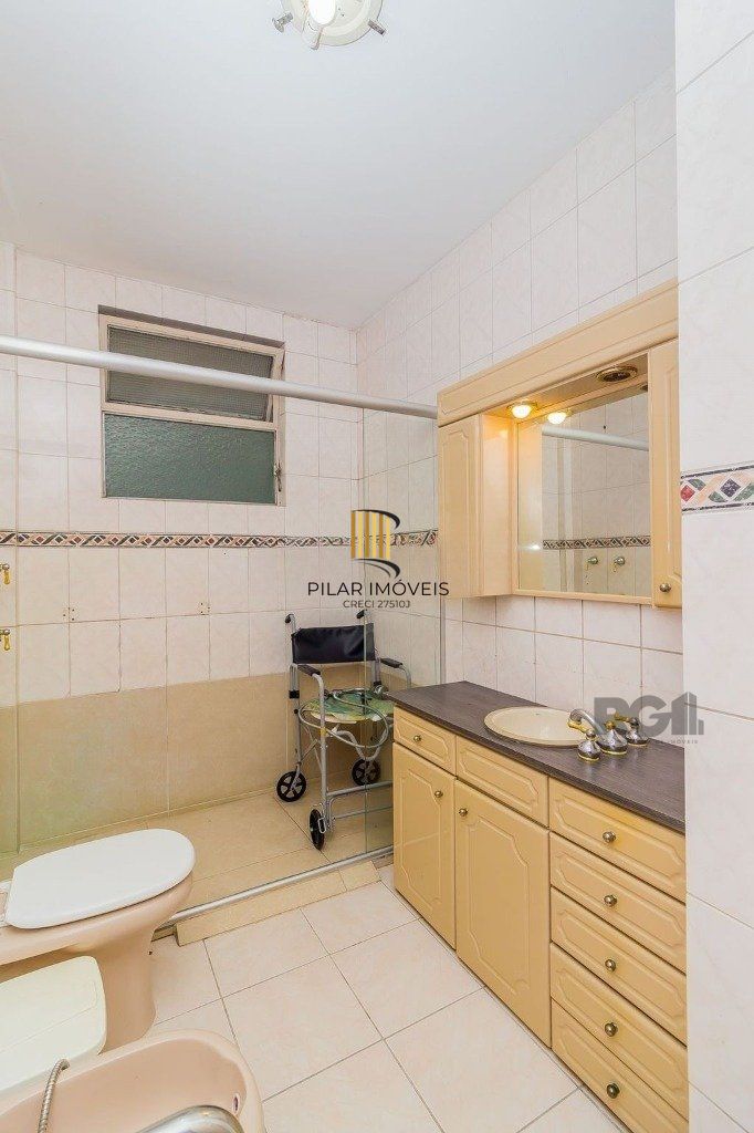 Apartamento de 3 dormitórios, bairro Bom Fim