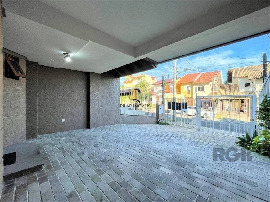 Excelente casa de 121m² com 3 dormitórios e 2 vagas.