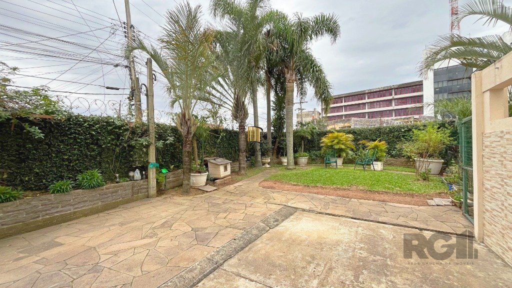 Casa 3 dormitórios no bairro Santa Tereza