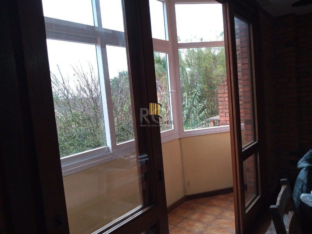 Casa para Venda - 256.87m², 3 dormitórios, sendo 1 suites, 2 vagas - Teresópolis