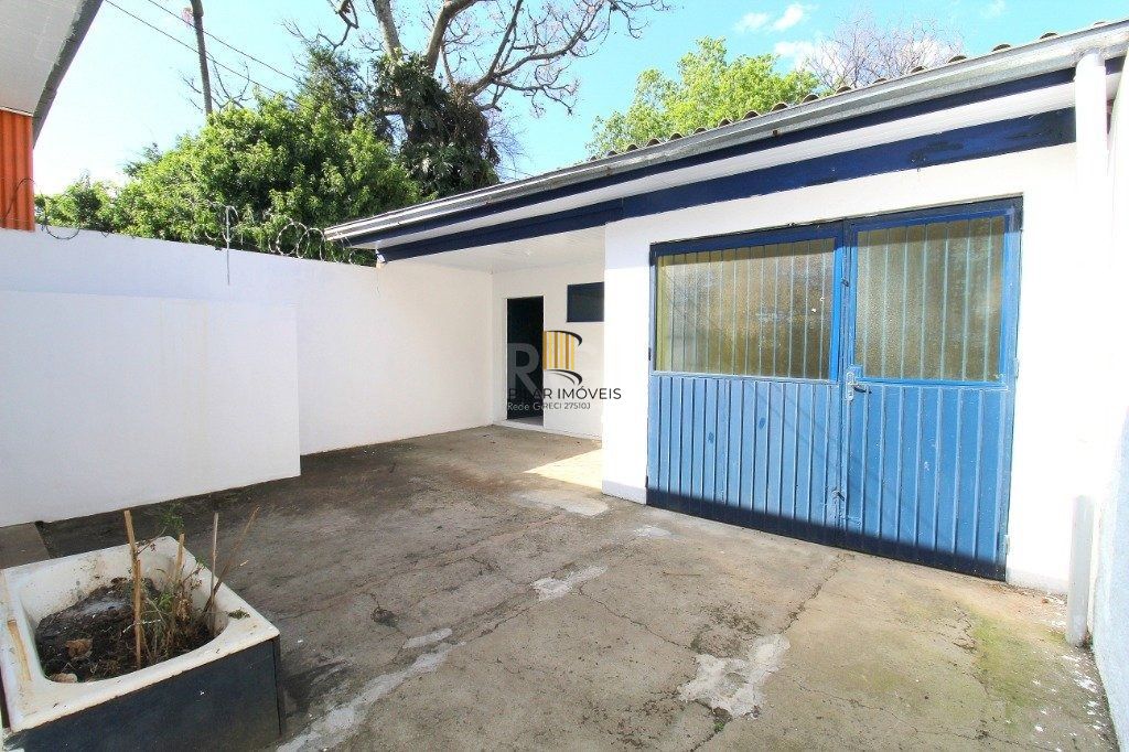 Casa 6 dormitórios no bairro Teresópolis