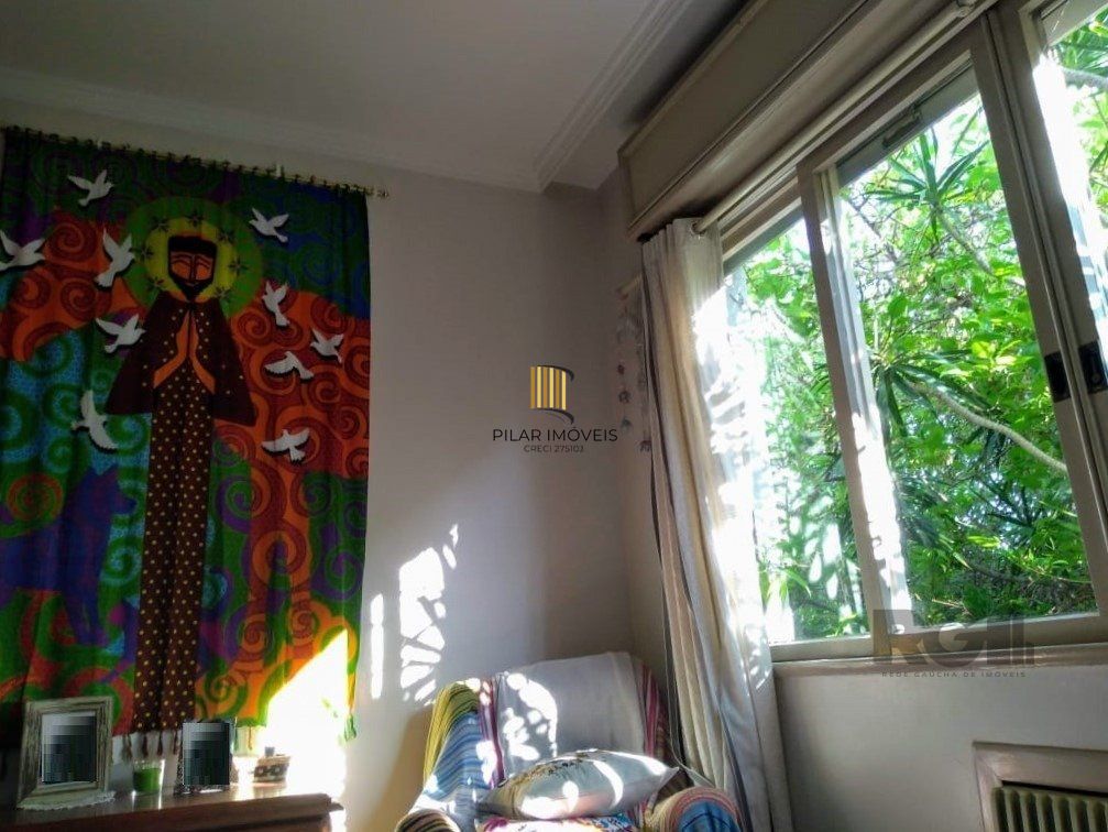 Apartamento 129m² - 3 dormitórios, 3 banheiros e 1 vaga de garagem no bairro São João