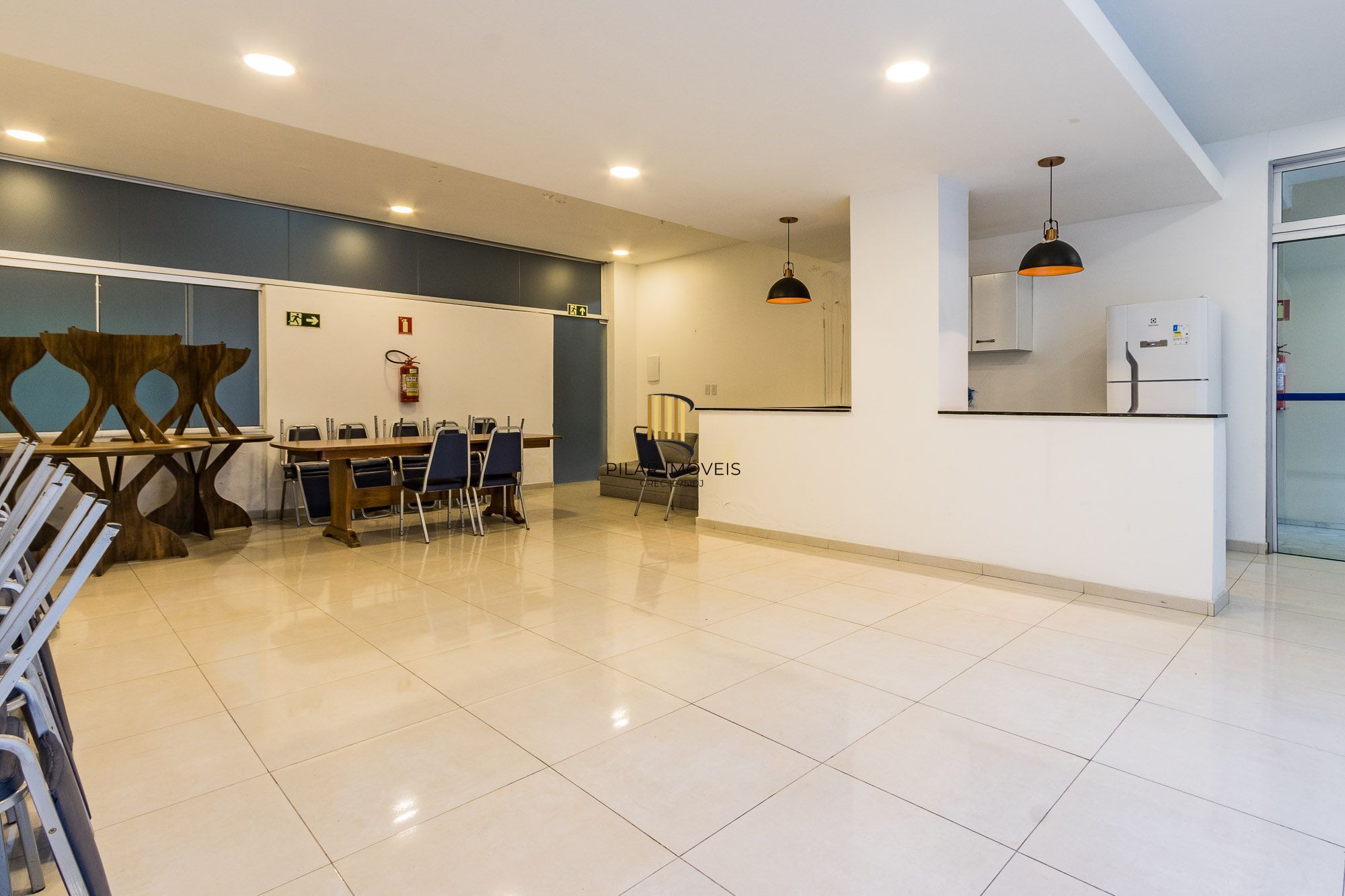 Apartamento de 3 dormitórios e 133m² à venda em Centro Histórico, Porto Alegre.