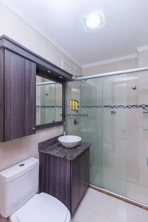 Cobertura à Venda com 2 Dormitórios no Bairro Cristal – Porto Alegre