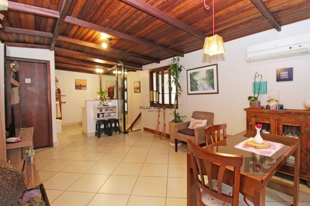 Excelente cobertura de 134m² com 3 dormitórios e 2 vagas.