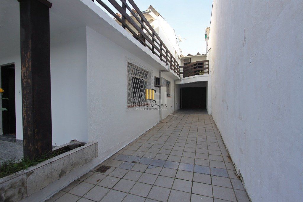 Casa para Locação/Aluguel - 240m², 4 dormitórios, 6 vagas - Nonoai
