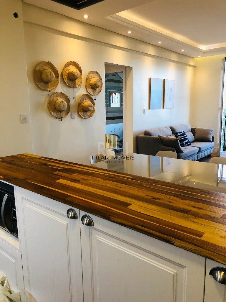 105m²  3 dormitórios  1 suites  1 vaga vista para o mar - Prainha