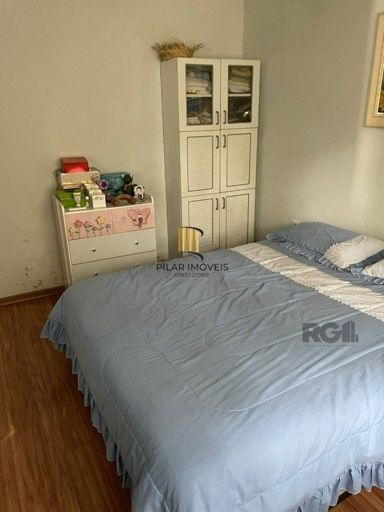 Casa de alvenaria, 03 dormitórios próximo a Av. Teresópolis