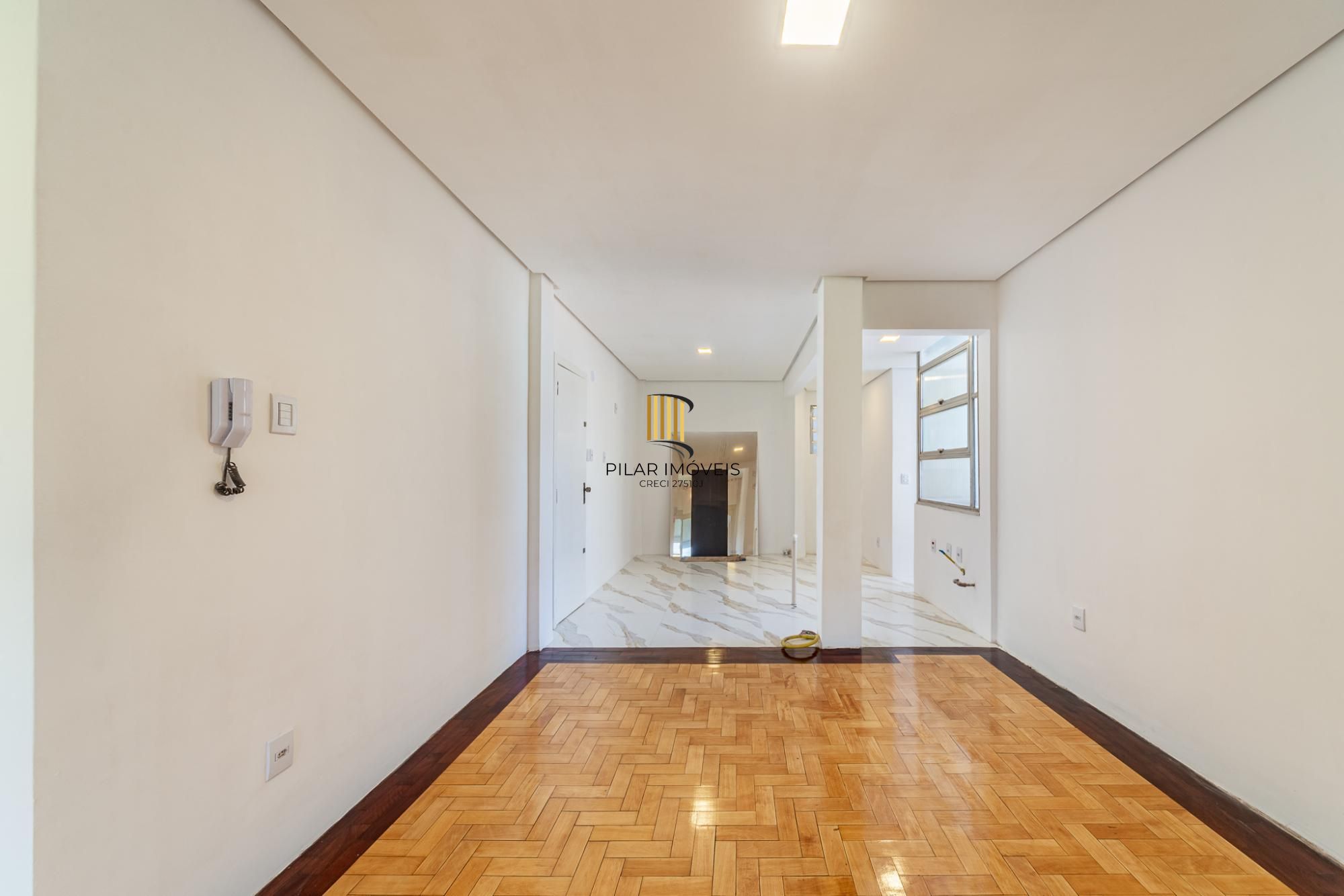 Apartamento de 3 dormitórios á venda no Bairro Santana, Porto Alegre