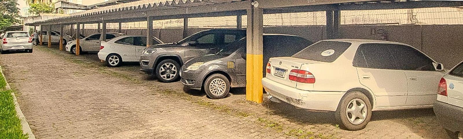 Apartamento 2 Dormitórios com Vaga Próximo à Orla e Barra Shopping