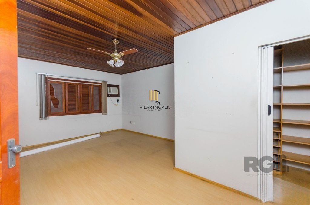 Excelente casa de 318m² com 3 dormitórios