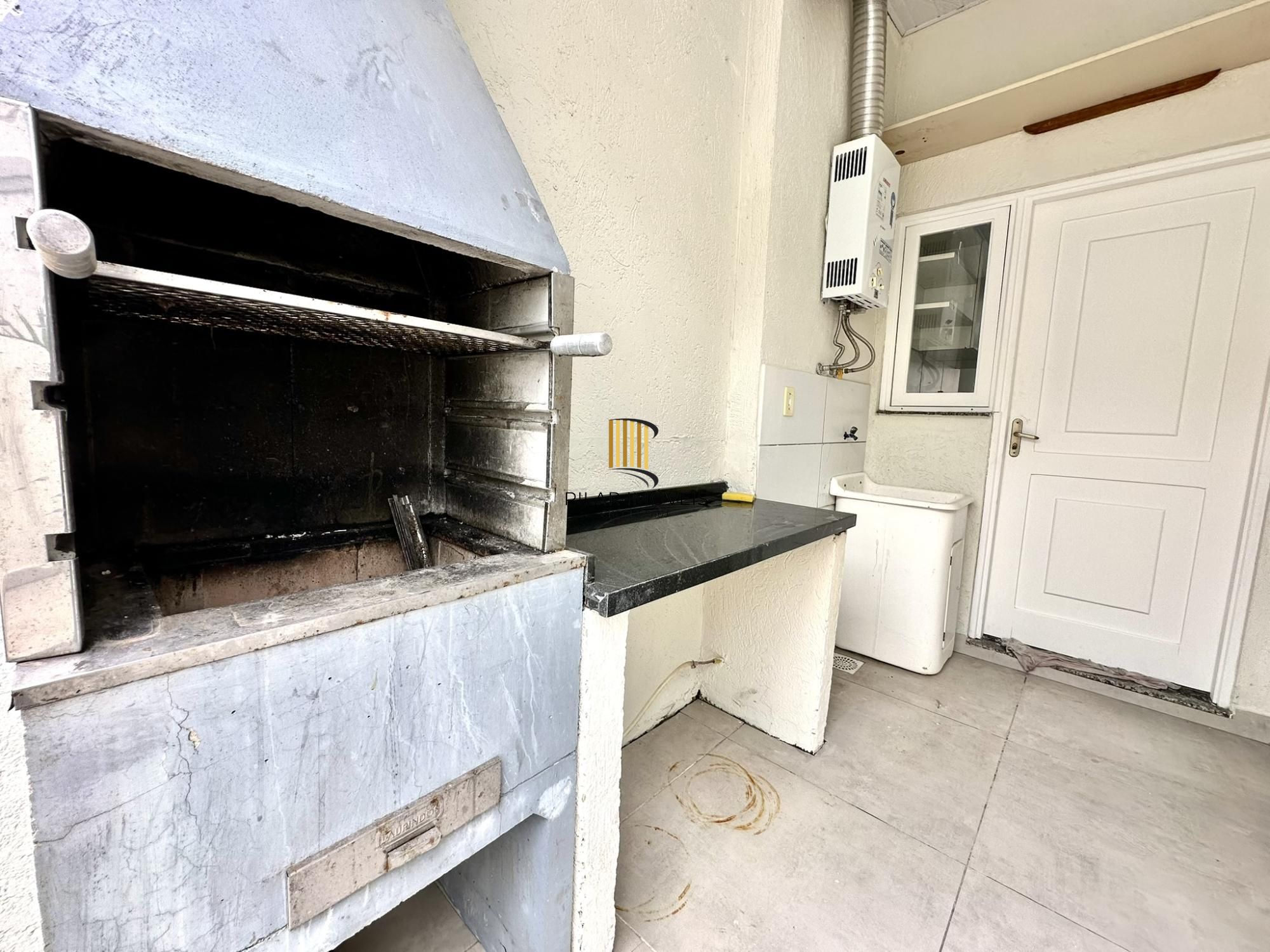 Casa de Condomínio 2 dormitórios no bairro Hípica