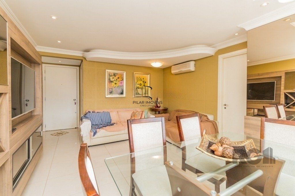 Apartamento 95m² - semi mobiliado, 3 dormitórios, 1 suíte e 2 vagas no bairro Passo da Areia