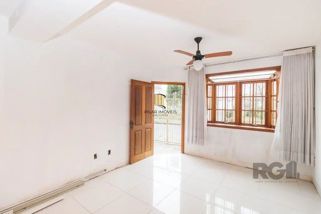 Casa com 3 dormitórios no bairro Jardim Itu