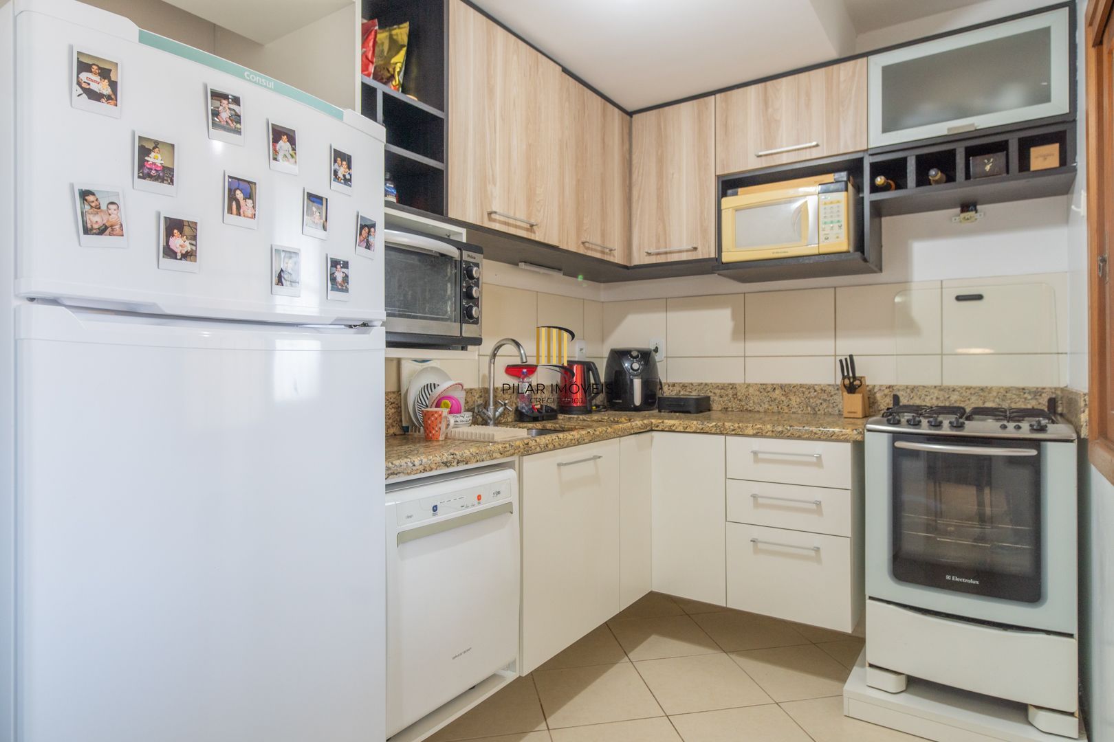 Casa em condomínio de 105m² - 2 dormitórios e 1 vaga no bairro Guarujá