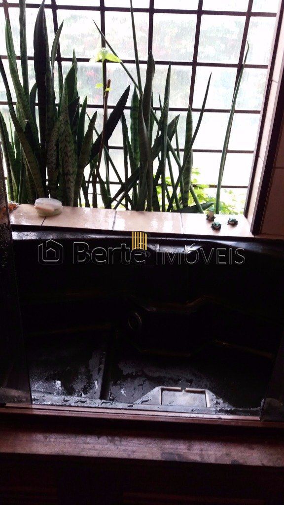 Terreno com casa a venda na REstrada das Furnas - Porto Alegre /RS