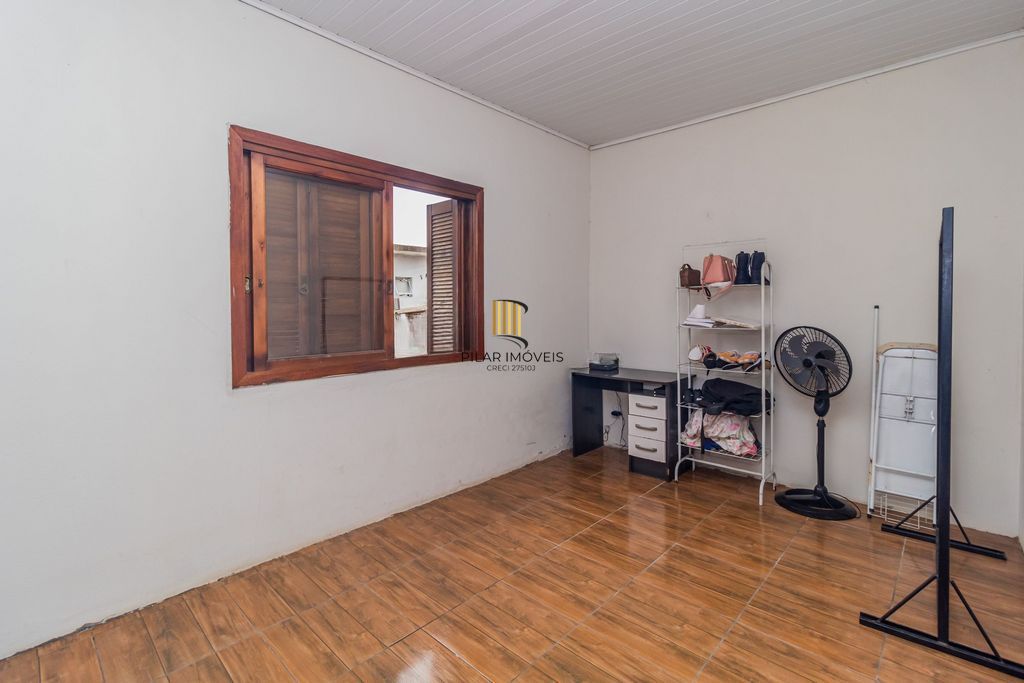 Casa 3 dormitórios à venda no Bairro Restinga - Porto Alegre
