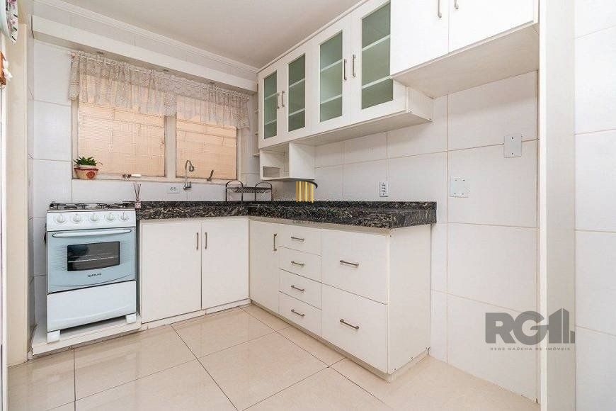 Apartamento 82m² - 2 dormitórios, 1 vaga no bairro Menino Deus