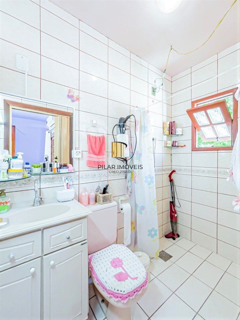 Casa para Venda - 272.24m², 3 dormitórios, sendo 1 suites, 4 vagas - Vila Jardim