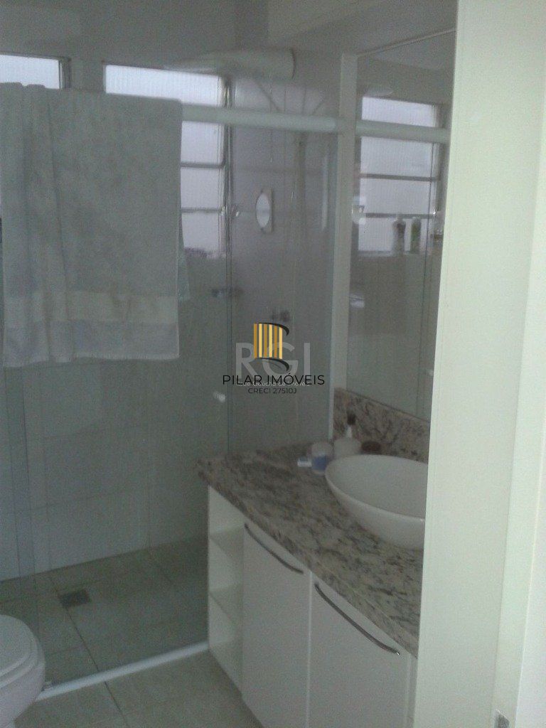 Apartamento para Venda - 77m², 3 dormitórios, Petrópolis