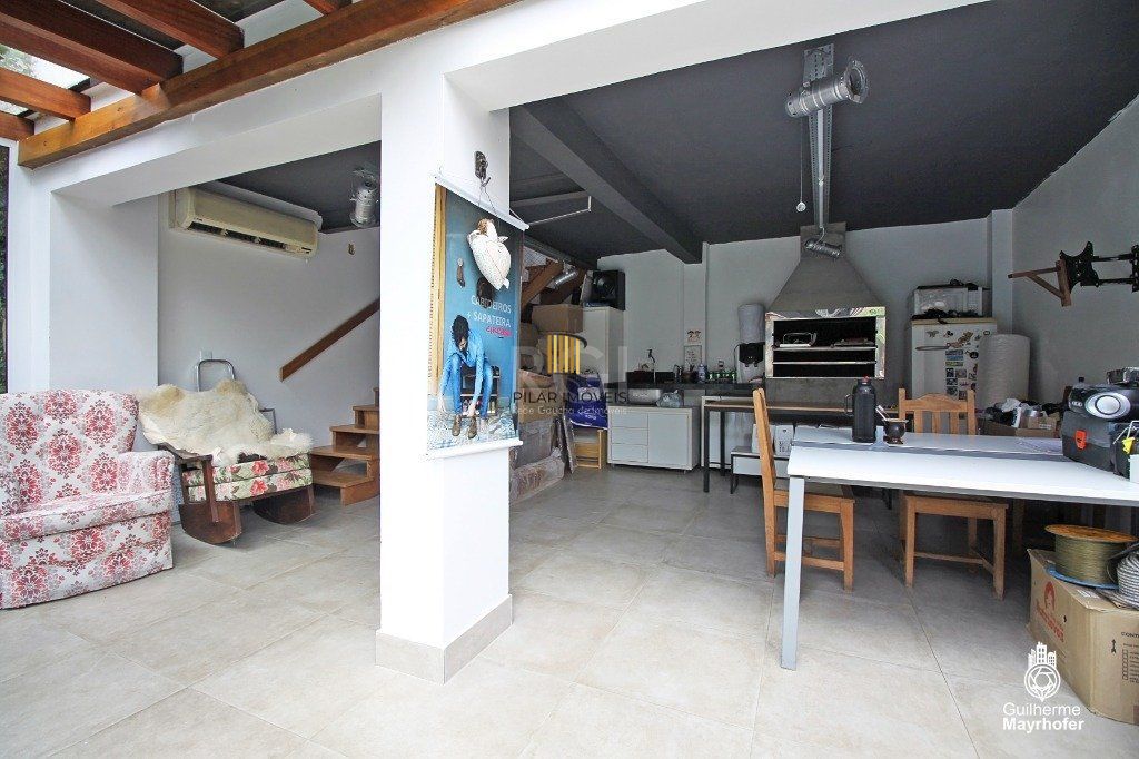 Casa para Venda - 151.36m², 3 dormitórios, sendo 1 suites, 2 vagas - Partenon