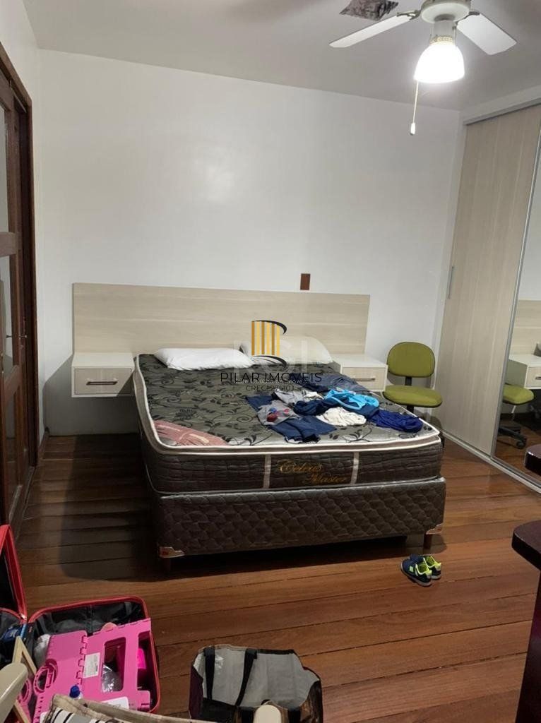 Casa para Venda - 140m², 2 dormitórios, sendo 1 suites, 2 vagas - Medianeira