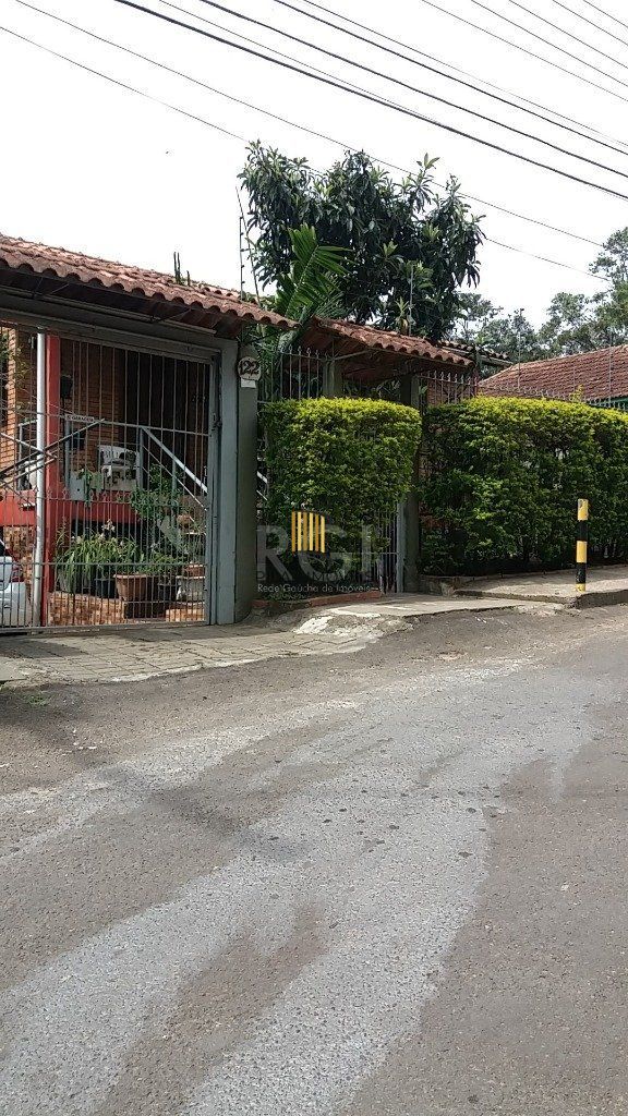 Casa para Venda - 228m², 3 dormitórios, 3 vagas - Teresópolis - Pilar Imóveis