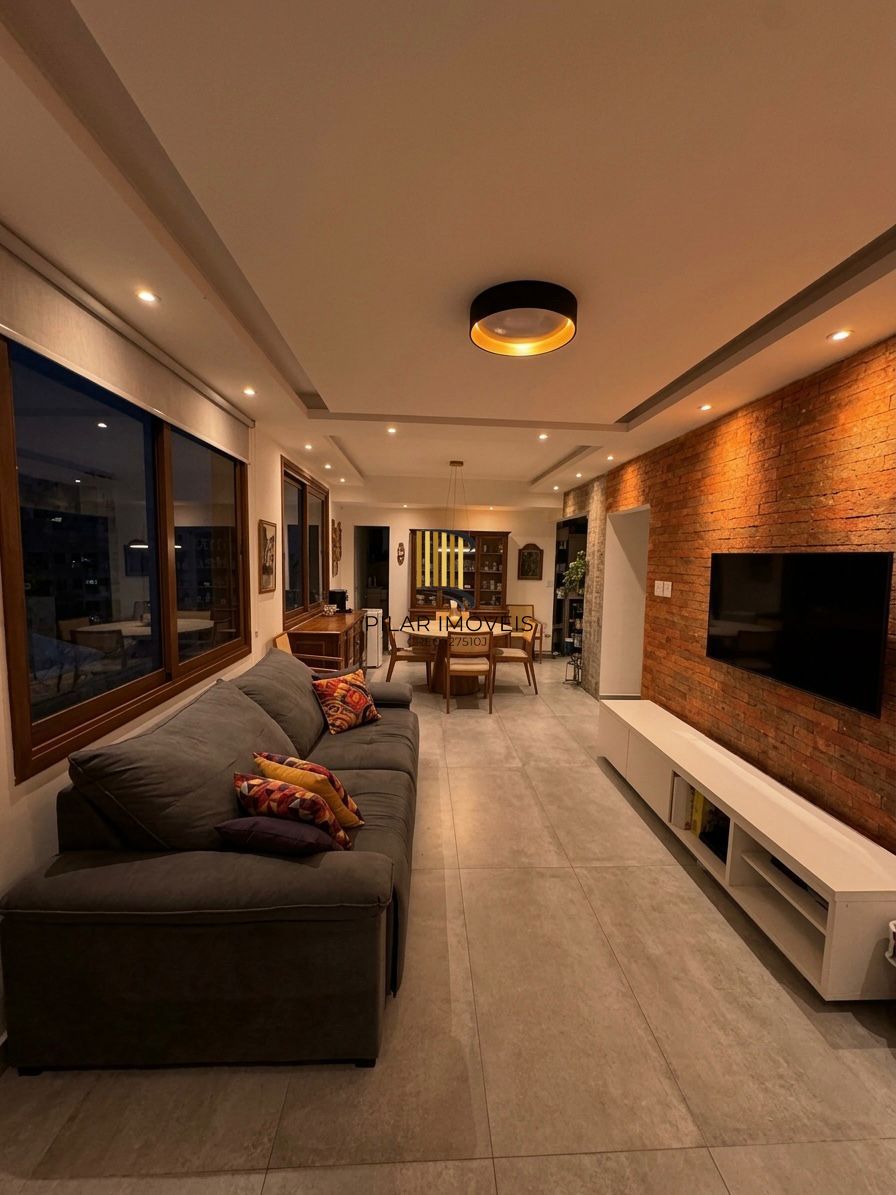 Apartamentto de 02 dormitorios amplo e com vista para Guaiba no centro de Porto Alegre/RS. - Pilar Imóveis