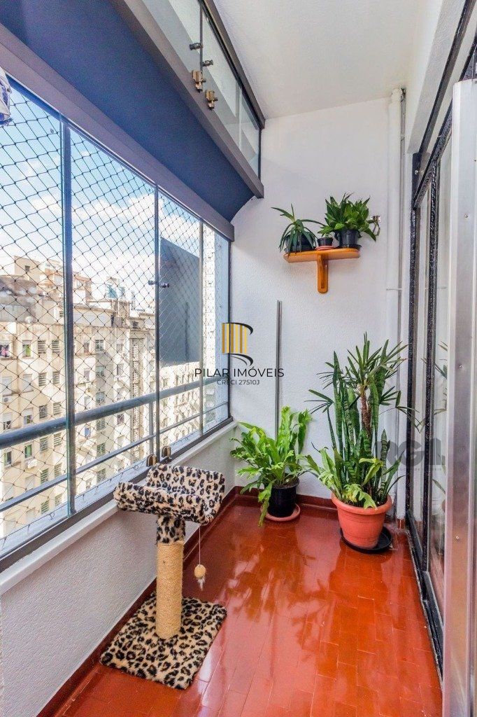 Excelente apartamento de 88m² com 3 dormitórios e sacada.