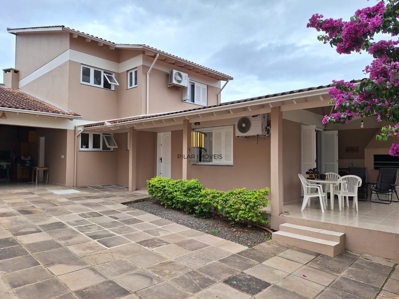 Casa com 3 quartos, Teresópolis. - Pilar Imóveis