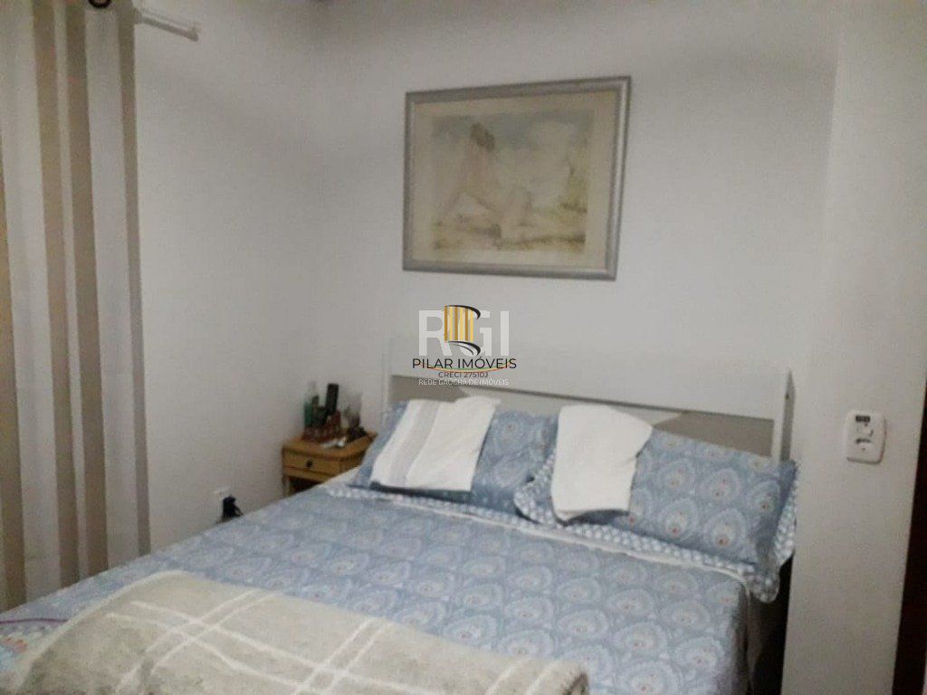 Casa para Venda - 124.3m², 3 dormitórios, 2 vagas - Centro