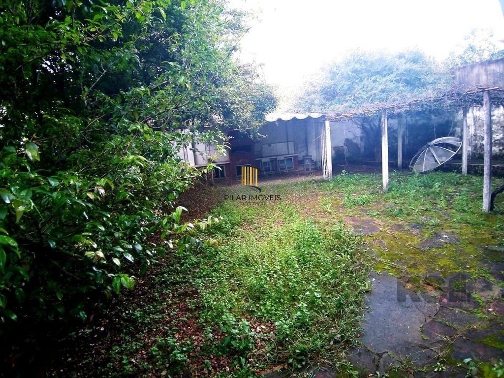 Casa comercial com 12 dormitórios no bairro Teresópolis