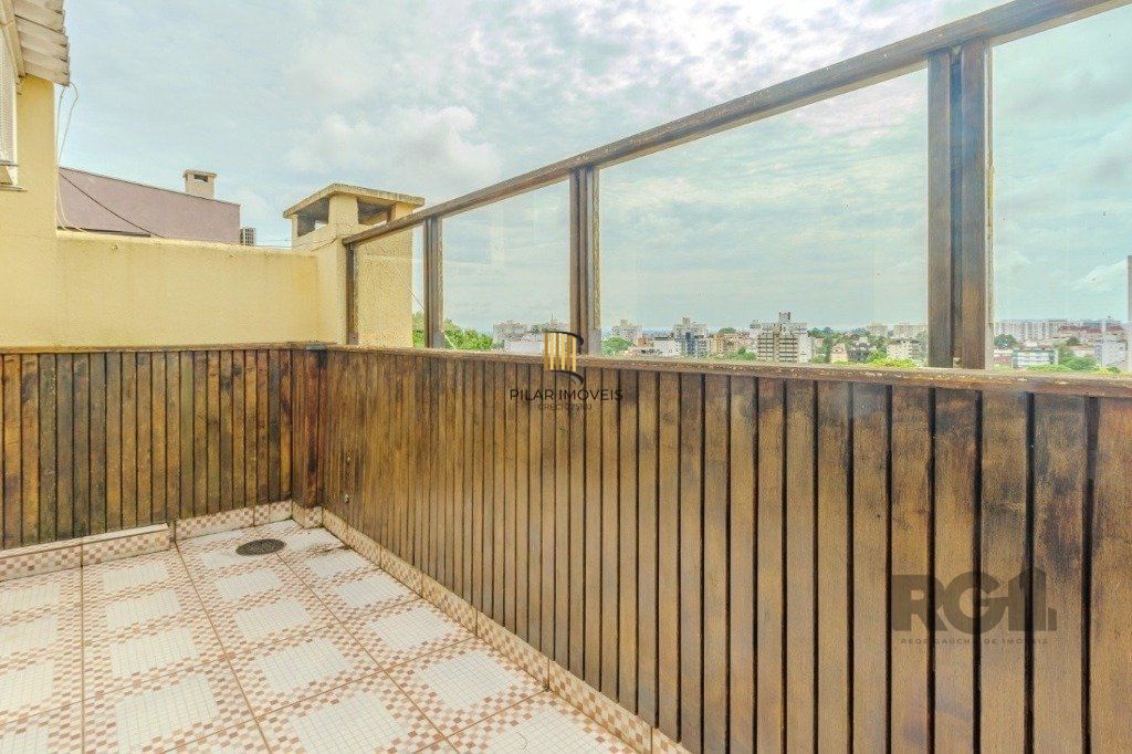 Excelente cobertura de 157m² com 4 dormitórios e 2 vagas. 