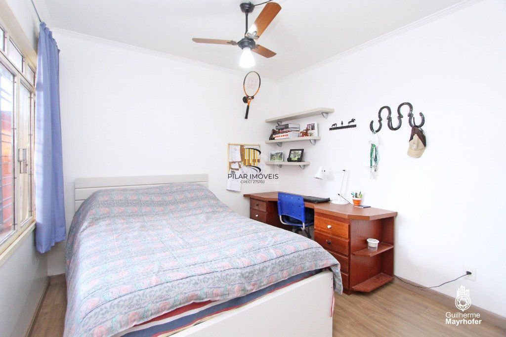 Casa para Venda - 500m², 5 dormitórios, sendo 2 suites, 5 vagas - Menino Deus