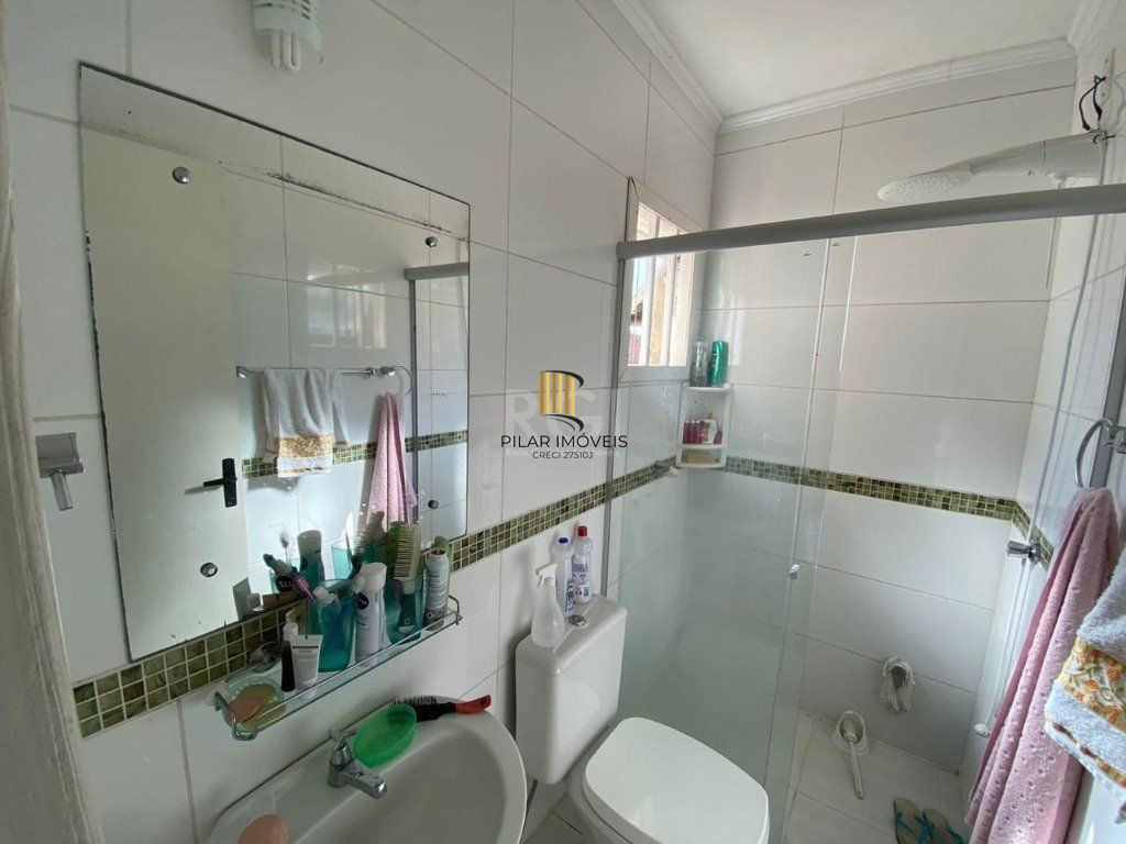 Casa para Venda - 69m², 2 dormitórios, 2 vagas - Capão Novo