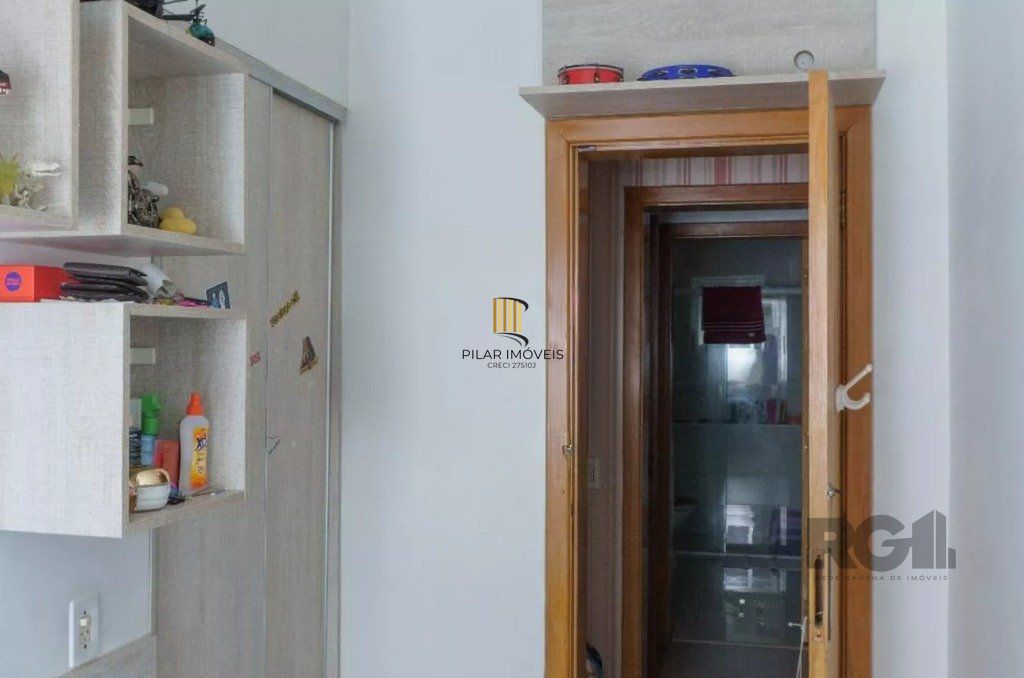 Casa 164m², 3 dormitórios, 3 vagas no bairro Jardim Carvalho