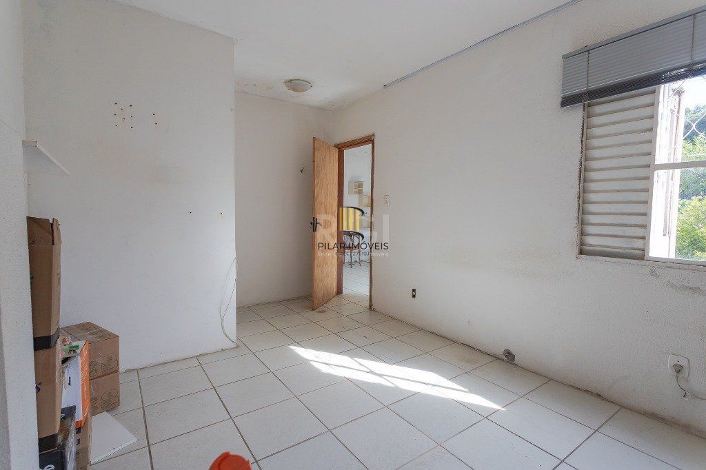 Casa 4 Dormitório(s) Bairro Glória