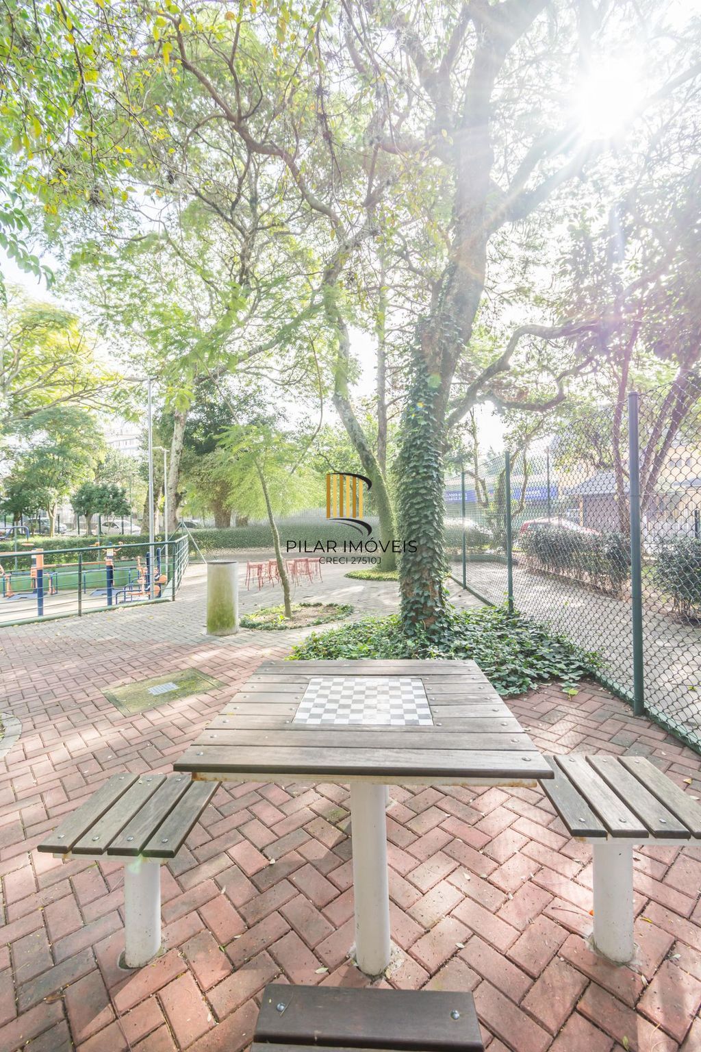 Apartamento Térreo 2 dorms à venda Rua Felizardo Furtado, Petrópolis - Porto Alegre