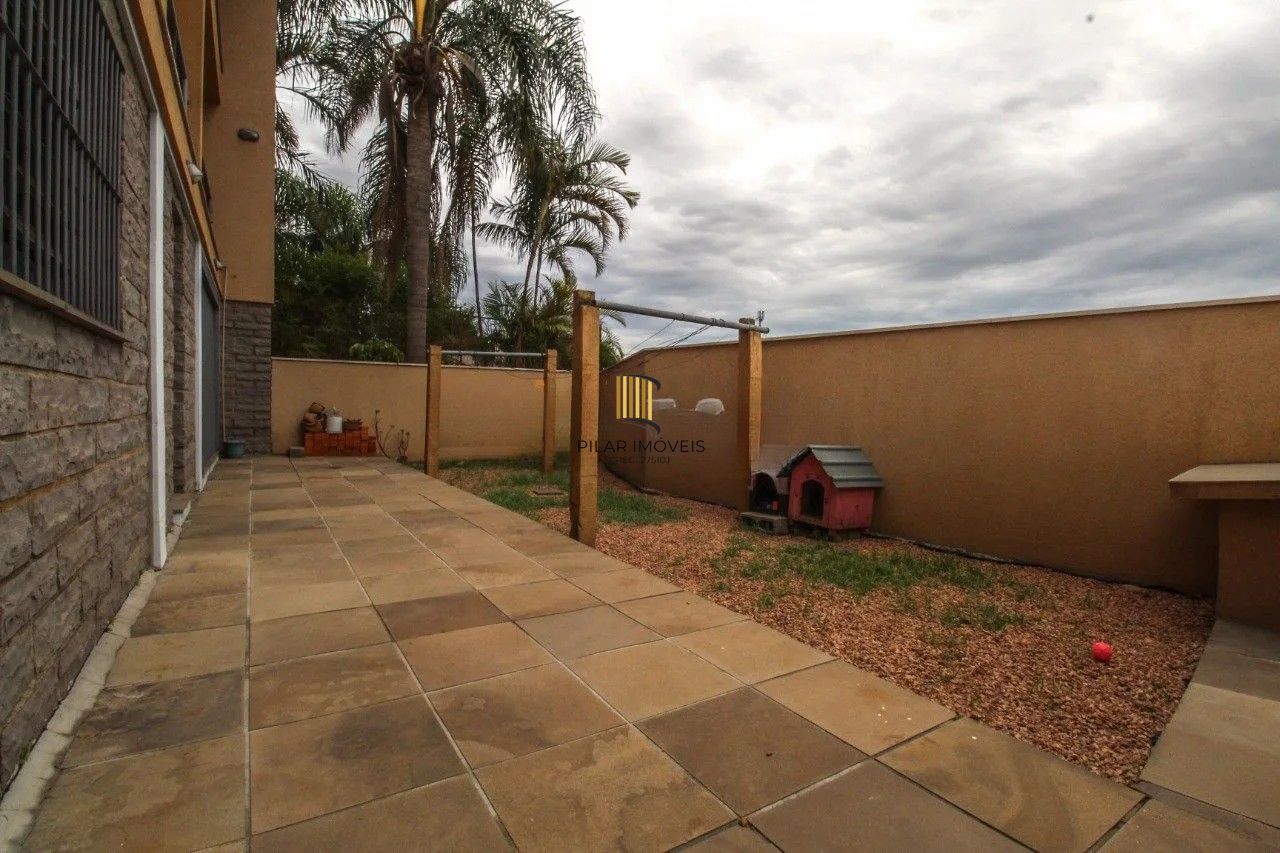 Casa 612m² - 3 suíte, 8 vagas no bairro Medianeira