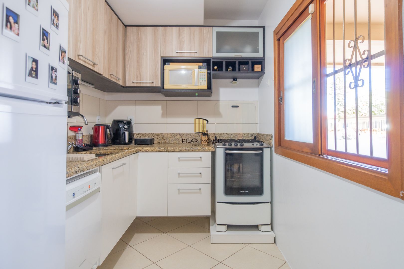 Casa em condomínio de 105m² - 2 dormitórios e 1 vaga no bairro Guarujá