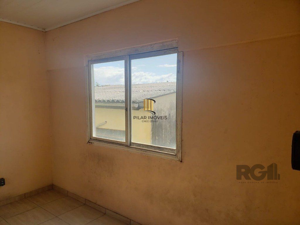 Casa 2 dormitórios no bairro Glória