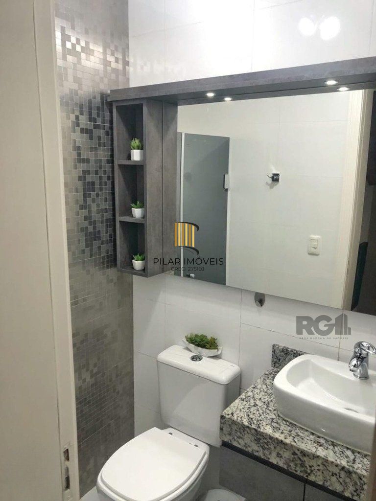Casa em condomínio 114m² - 3 dormitórios, 1 suíte e 2 vagas no bairro Sarandi