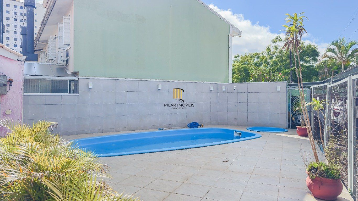 Casa em Condomínio de 2 dormitórios à venda em Sarandi, Porto Alegre.