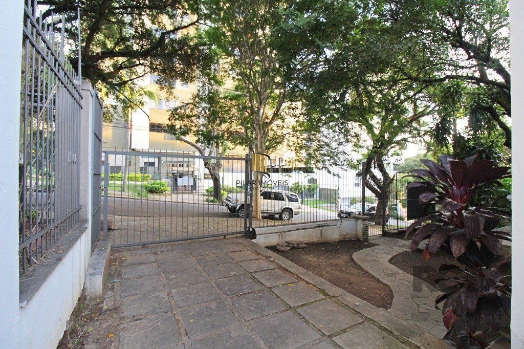 Casa 2 dormitórios no bairro Petrópolis