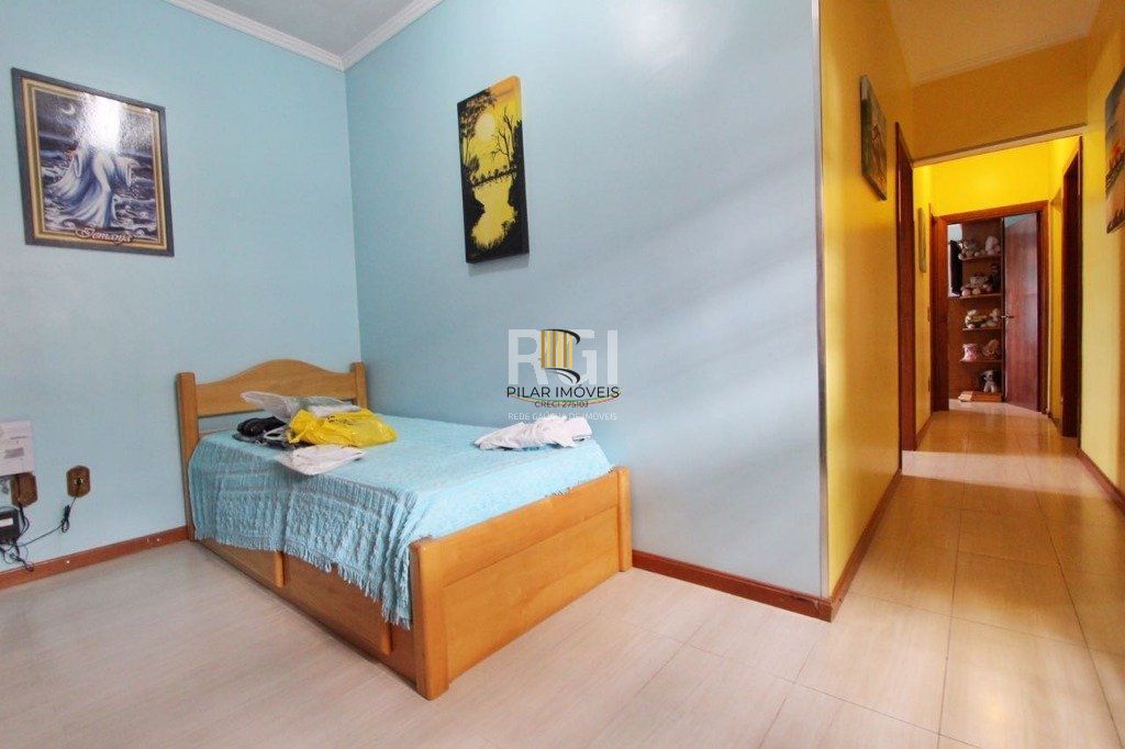 Casa para Venda - 259.5m², 4 dormitórios, sendo 1 suites, 3 vagas - Teresópolis