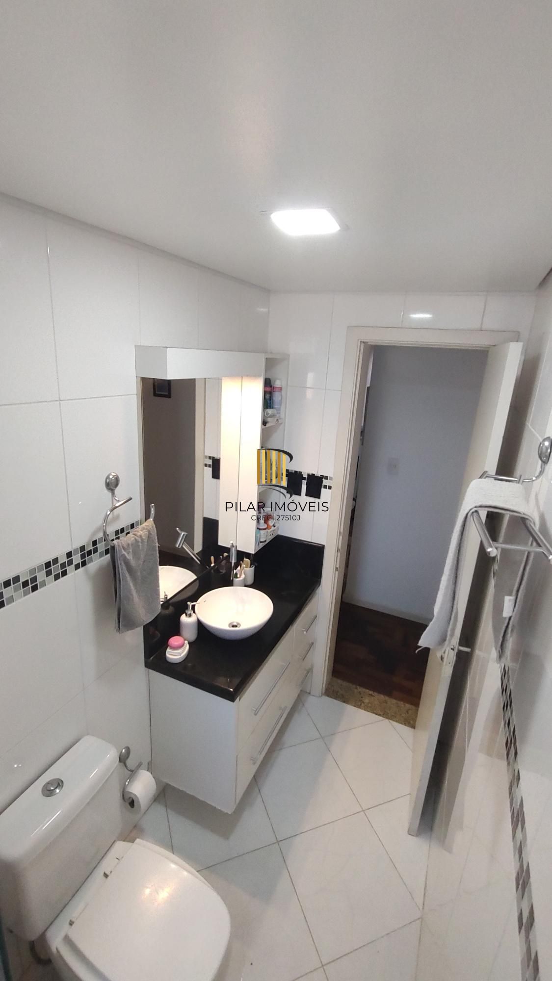 Apartamento com 3 quartos e 77m² à venda em Teresópolis, Porto Alegre.